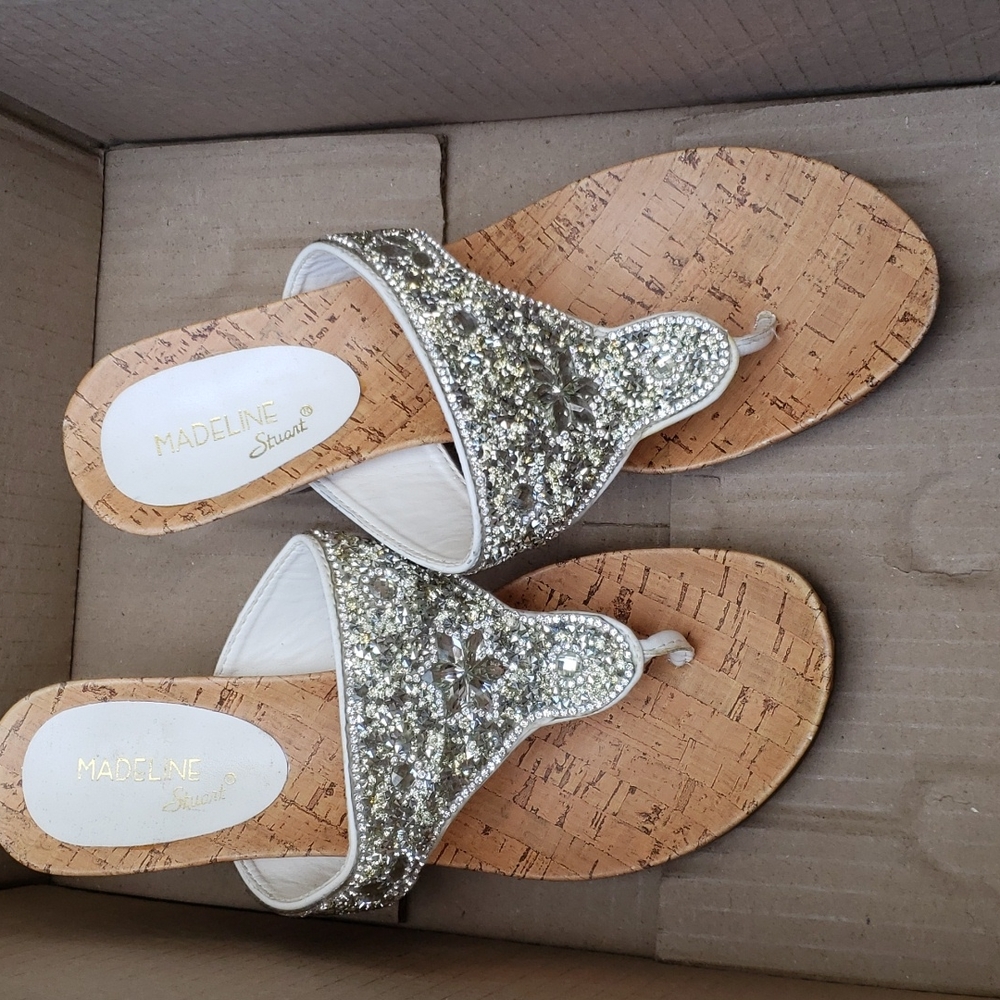 NWOT Madeline Stuart Cork & Silver Jems Sandals Size 8